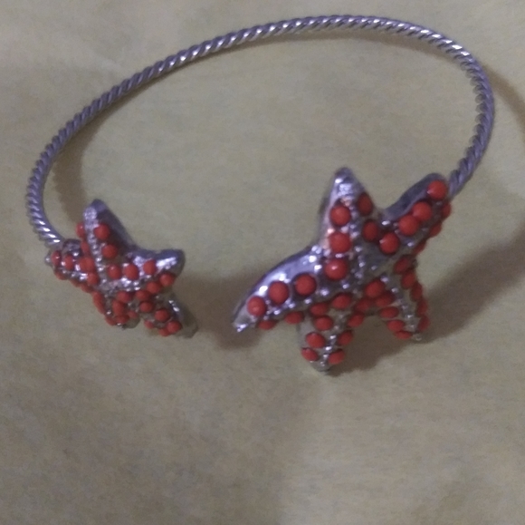 Children Adjustable Orange Starfish Bracelet. - Picture 2 of 6